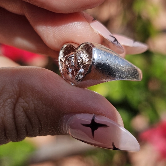 Mother and Child Signet Heart Ring - Picture 5 of 5